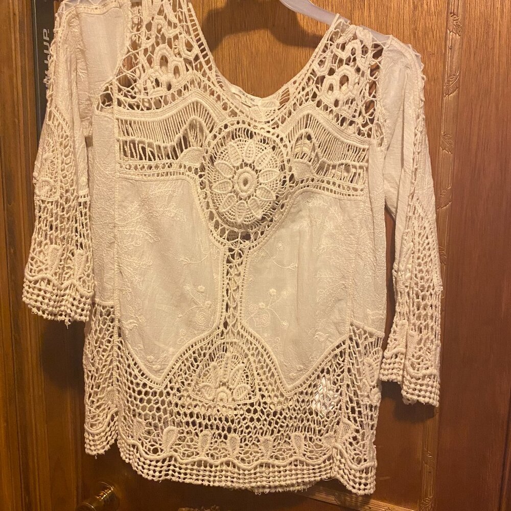 Pick 5 for $20! Taylor and Sage lace shirt